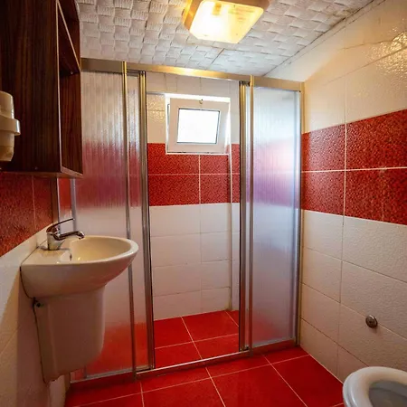 Kutlugun Sahil Hotel Akcay (Edremit)